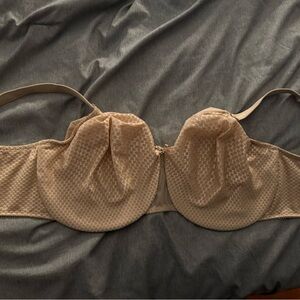 Chantelle C Magnifique Seamless Unlined Minimizer 42H in Nude Sand